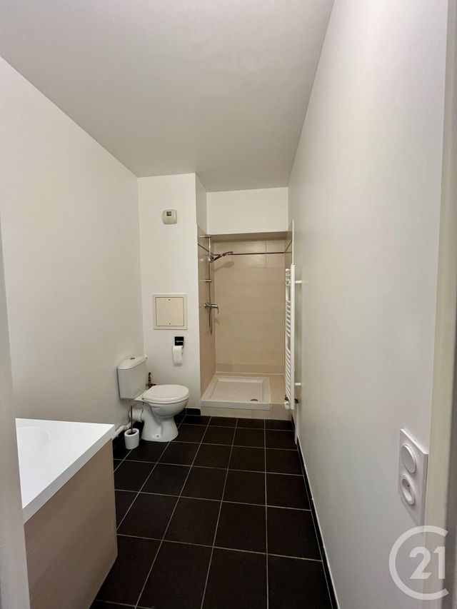 Appartement &agrave; louer - 2 pi&egrave;ces - 38 m2 - Gennevilliers - 92 - ILE-DE-FRANCE