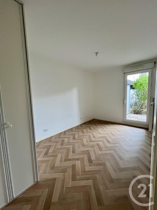 Appartement &agrave; louer - 2 pi&egrave;ces - 38 m2 - Gennevilliers - 92 - ILE-DE-FRANCE