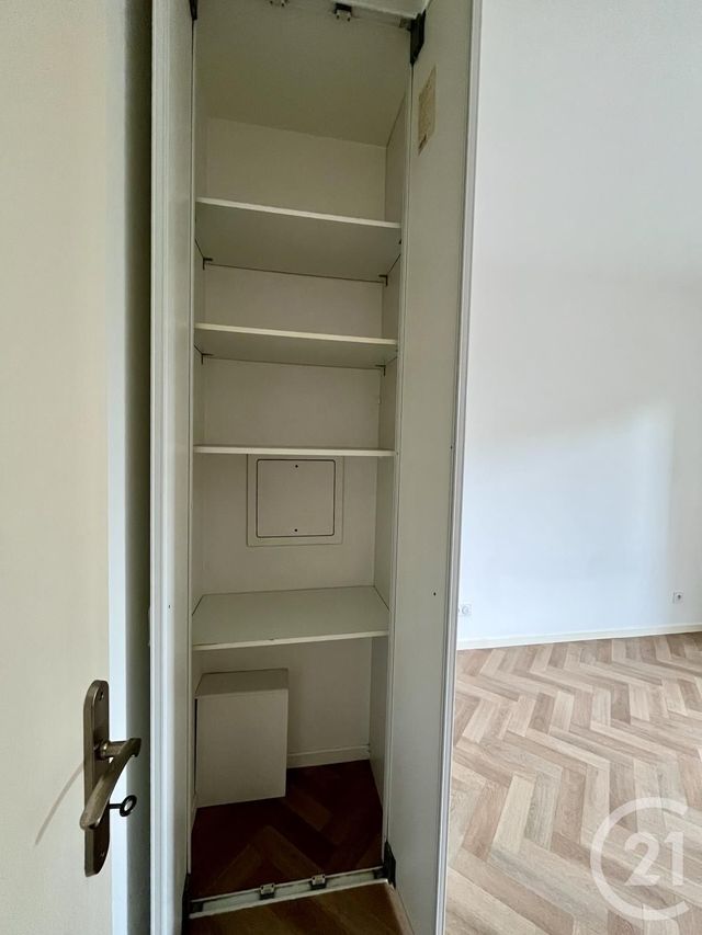 Appartement &agrave; louer - 2 pi&egrave;ces - 38 m2 - Gennevilliers - 92 - ILE-DE-FRANCE