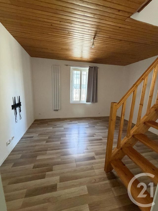 Maison &agrave; louer - 2 pi&egrave;ces - 42,75 m2 - Gennevilliers - 92 - ILE-DE-FRANCE