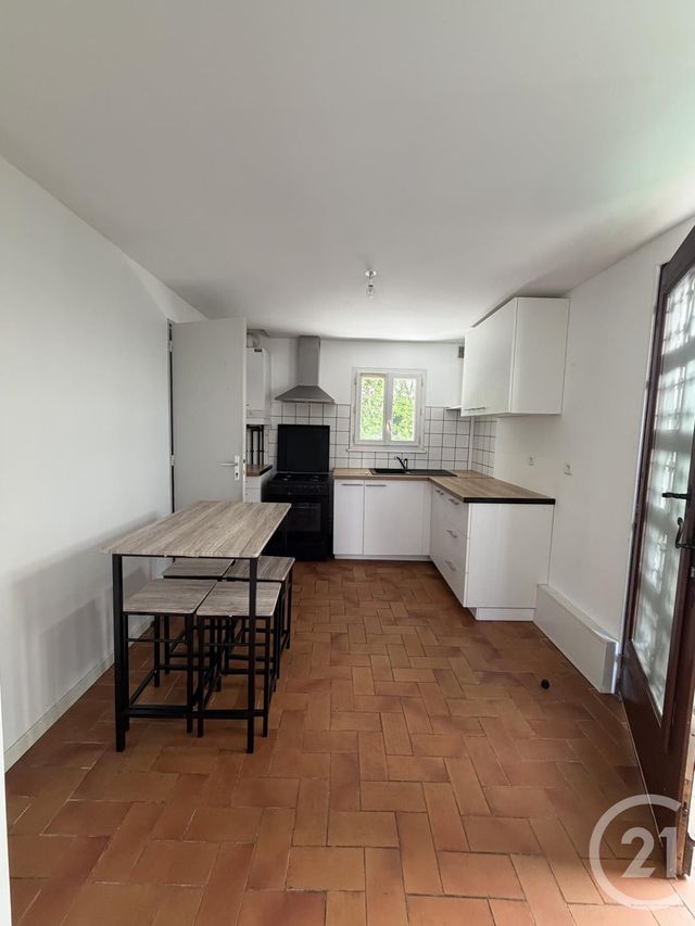 Maison &agrave; louer - 2 pi&egrave;ces - 42,75 m2 - Gennevilliers - 92 - ILE-DE-FRANCE