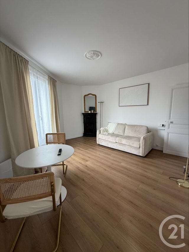 Appartement F1 &agrave; louer - 1 pi&egrave;ce - 27,80 m2 - Gennevilliers - 92 - ILE-DE-FRANCE