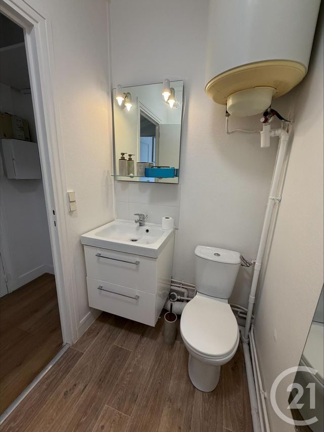 Appartement F1 &agrave; louer - 1 pi&egrave;ce - 27,80 m2 - Gennevilliers - 92 - ILE-DE-FRANCE