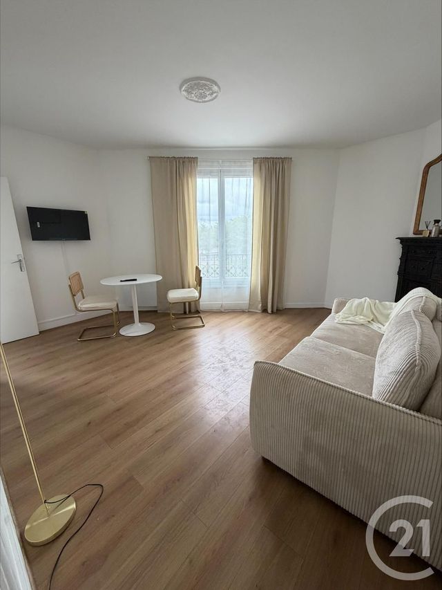 Appartement F1 &agrave; louer - 1 pi&egrave;ce - 27,80 m2 - Gennevilliers - 92 - ILE-DE-FRANCE