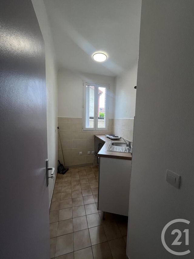 Appartement F1 &agrave; louer - 1 pi&egrave;ce - 19,95 m2 - Gennevilliers - 92 - ILE-DE-FRANCE