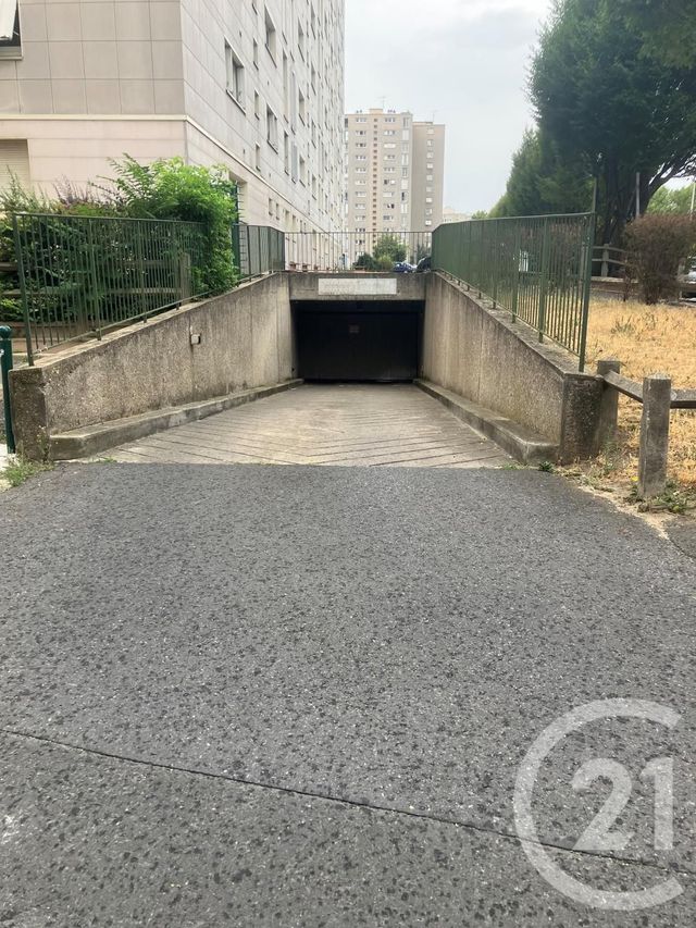 Parking &agrave; vendre - 12 m2 - Asnieres Sur Seine - 92 - ILE-DE-FRANCE