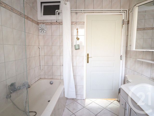 Appartement F4 &agrave; louer - 4 pi&egrave;ces - 89,70 m2 - Strasbourg - 67 - ALSACE