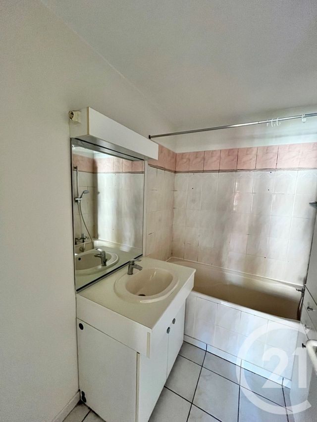 Appartement F3 &agrave; vendre - 4 pi&egrave;ces - 84,39 m2 - Oberhausbergen - 67 - ALSACE