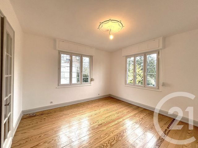 Appartement F3 &agrave; louer - 3 pi&egrave;ces - 66,10 m2 - Strasbourg - 67 - ALSACE