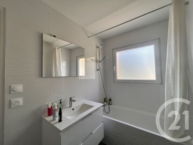 Appartement F3 &agrave; louer - 3 pi&egrave;ces - 74,78 m2 - Strasbourg - 67 - ALSACE