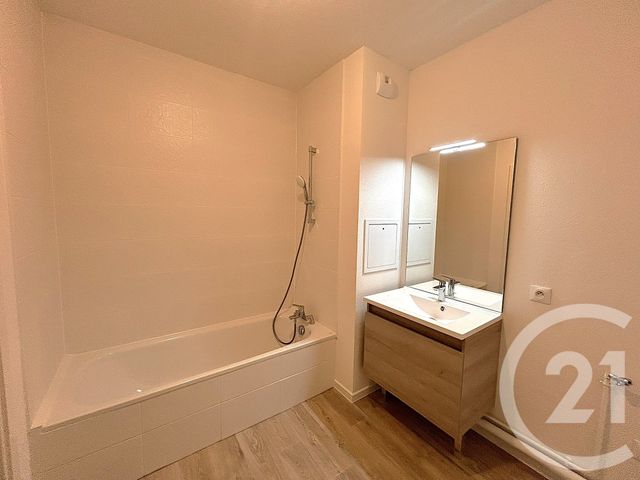 Appartement F3 &agrave; louer - 3 pi&egrave;ces - 70 m2 - Strasbourg - 67 - ALSACE
