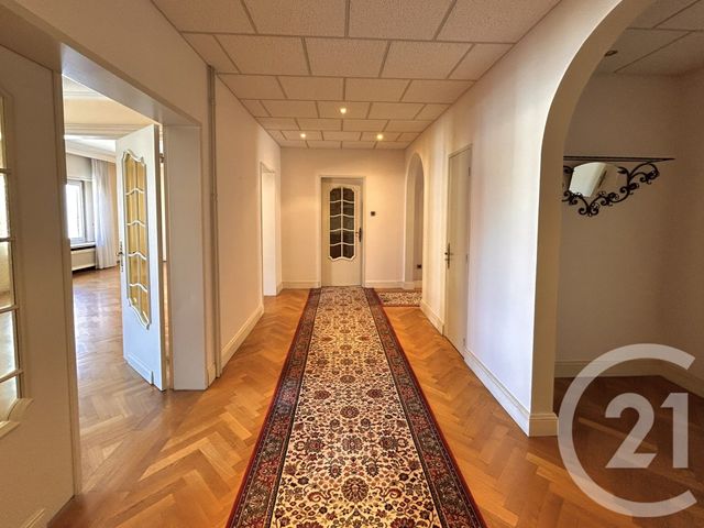 Appartement F4 &agrave; louer - 4 pi&egrave;ces - 137,30 m2 - Strasbourg - 67 - ALSACE