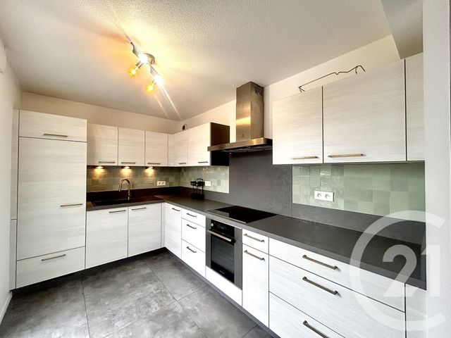 Appartement F4 &agrave; louer - 4 pi&egrave;ces - 81,88 m2 - Strasbourg - 67 - ALSACE
