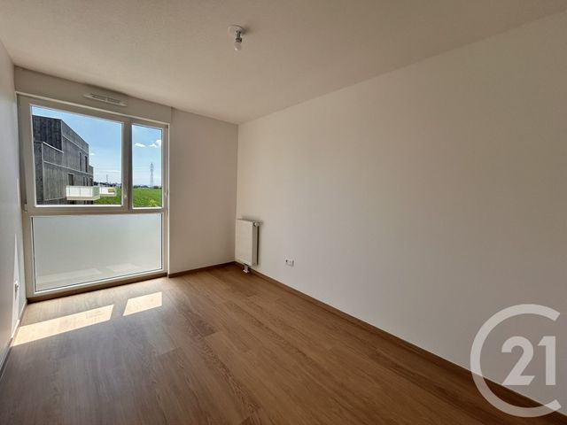 Appartement F4 &agrave; louer - 4 pi&egrave;ces - 81,30 m2 - Mittelhausbergen - 67 - ALSACE