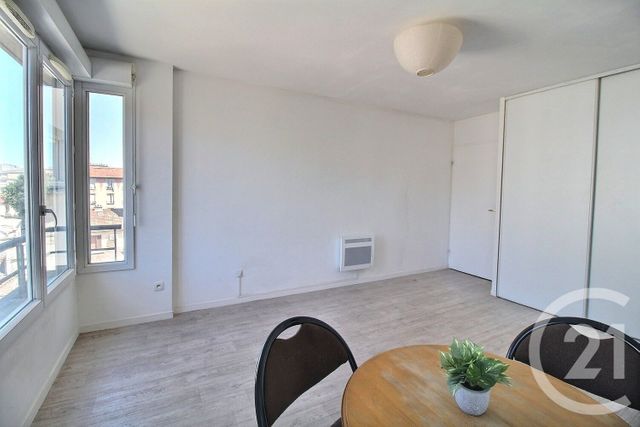 Appartement Studio à vendre - 1 pièce - 28,17 m2 - Alfortville - 94 - ILE-DE-FRANCE