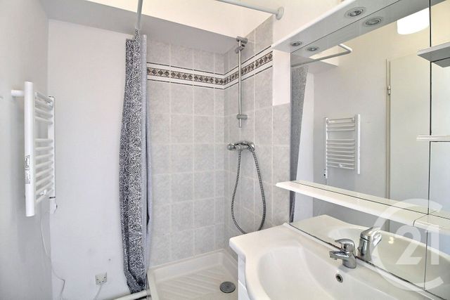 Appartement Studio à vendre - 1 pièce - 28,17 m2 - Alfortville - 94 - ILE-DE-FRANCE