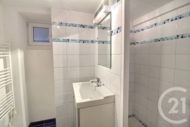 Maison &agrave; louer - 7 pi&egrave;ces - 96,85 m2 - Chennevieres Sur Marne - 94 - ILE-DE-FRANCE