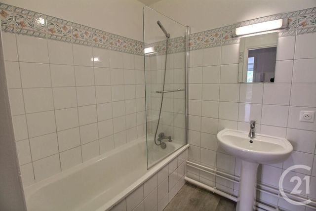 Appartement F1 &agrave; louer - 1 pi&egrave;ce - 32,08 m2 - St Maurice - 94 - ILE-DE-FRANCE