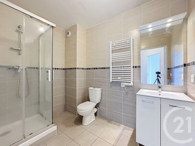 Appartement F3 &agrave; vendre - 3 pi&egrave;ces - 54,52 m2 - Neuilly Plaisance - 93 - ILE-DE-FRANCE