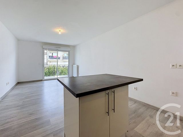 Appartement F3 &agrave; vendre - 3 pi&egrave;ces - 54,52 m2 - Neuilly Plaisance - 93 - ILE-DE-FRANCE