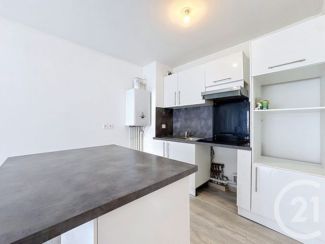 Appartement F3 &agrave; vendre - 3 pi&egrave;ces - 54,52 m2 - Neuilly Plaisance - 93 - ILE-DE-FRANCE