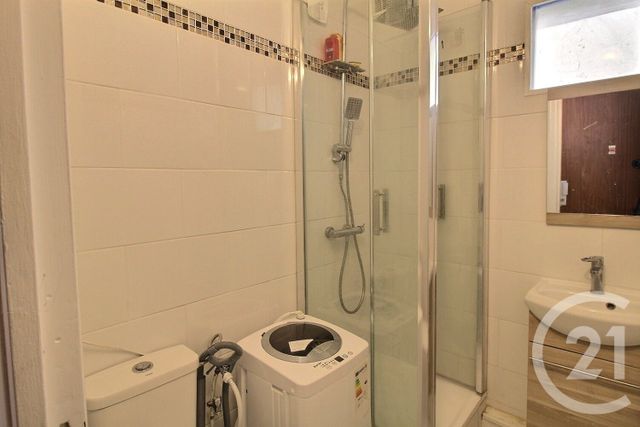 Appartement Studio Cabine &agrave; louer - 1 pi&egrave;ce - 19,18 m2 - Joinville Le Pont - 94 - ILE-DE-FRANCE