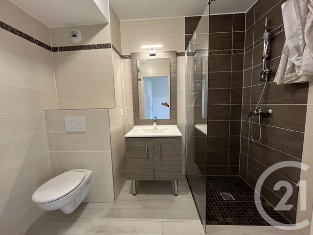 Appartement T2 &agrave; louer - 2 pi&egrave;ces - 45,32 m2 - La Varenne St Hilaire - 94 - ILE-DE-FRANCE
