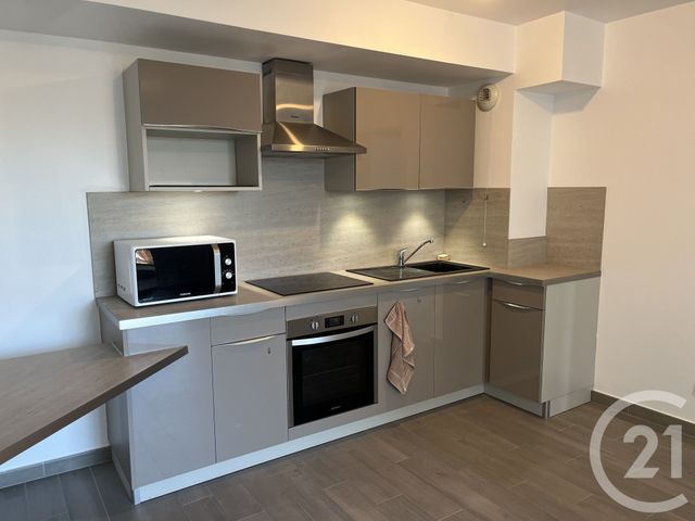 Appartement T2 &agrave; louer - 2 pi&egrave;ces - 45,32 m2 - La Varenne St Hilaire - 94 - ILE-DE-FRANCE