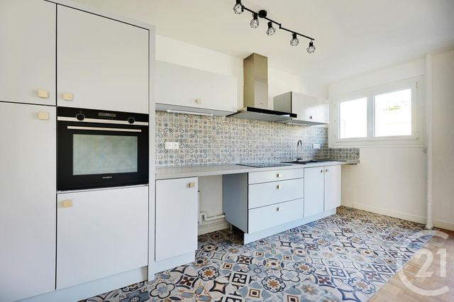 Appartement a vendre paris-15e-arrondissement - 5 pièce(s) - 99.5 m2 - Surfyn