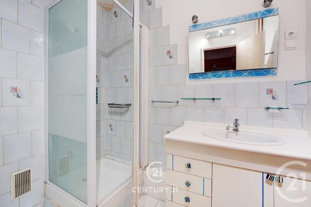 Appartement F5 à vendre - 5 pièces - 110,68 m2 - Paris - 75015 - ILE-DE-FRANCE