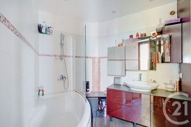 Appartement F3 à vendre - 3 pièces - 66,65 m2 - Paris - 75015 - ILE-DE-FRANCE