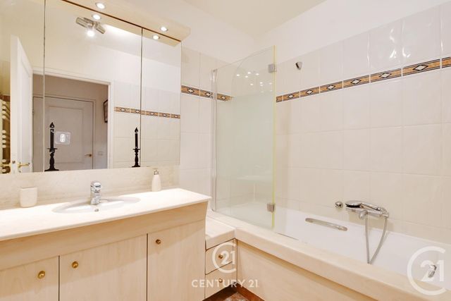 Appartement F3 à vendre - 3 pièces - 84,55 m2 - Paris - 75015 - ILE-DE-FRANCE