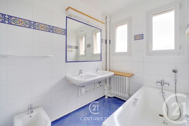 Appartement T4 à vendre - 4 pièces - 80,07 m2 - Paris - 75015 - ILE-DE-FRANCE