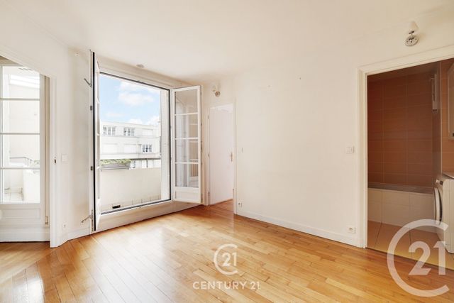Appartement T4 à vendre - 4 pièces - 84,88 m2 - Issy Les Moulineaux - 92 - ILE-DE-FRANCE