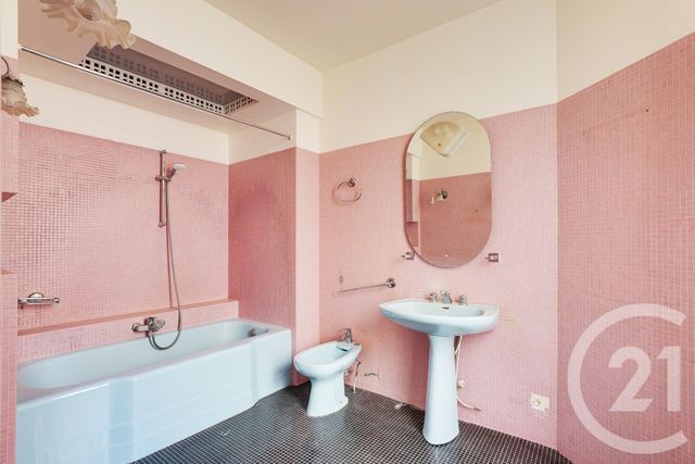 Appartement F5 &agrave; vendre - 5 pi&egrave;ces - 105,42 m2 - Paris - 75015 - ILE-DE-FRANCE