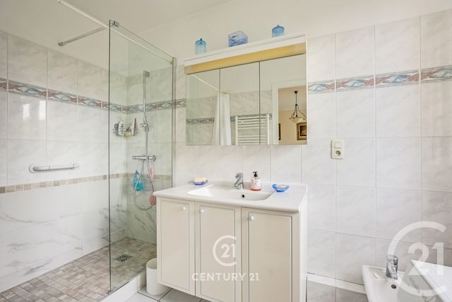 Appartement T5 &agrave; vendre - 4 pi&egrave;ces - 85,56 m2 - Paris - 75015 - ILE-DE-FRANCE