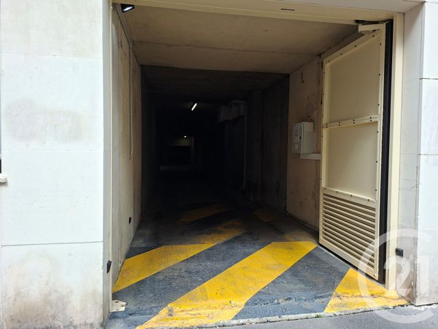 Parking &agrave; louer - 12 m2 - Paris - 75015 - ILE-DE-FRANCE