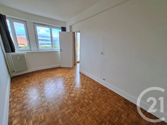 Appartement F2 &agrave; louer - 2 pi&egrave;ces - 44,75 m2 - Paris - 75015 - ILE-DE-FRANCE