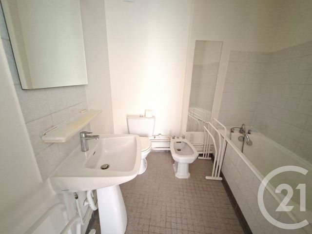 Appartement F2 &agrave; louer - 2 pi&egrave;ces - 44,75 m2 - Paris - 75015 - ILE-DE-FRANCE