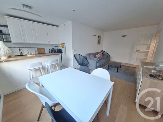 Appartement F2 &agrave; louer - 2 pi&egrave;ces - 44,22 m2 - Paris - 75015 - ILE-DE-FRANCE