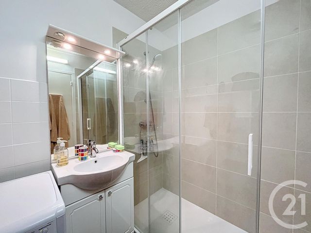 Appartement F3 &agrave; louer - 3 pi&egrave;ces - 60,41 m2 - Nice - 06 - PROVENCE-ALPES-COTE-D-AZUR