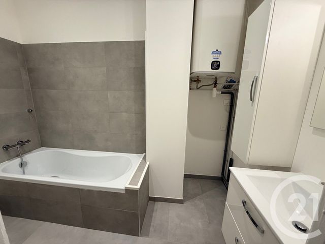 Appartement F4 à louer - 4 pièces - 70 m2 - Nice - 06 - PROVENCE-ALPES-COTE-D-AZUR