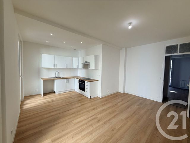 Appartement F4 à louer - 4 pièces - 70 m2 - Nice - 06 - PROVENCE-ALPES-COTE-D-AZUR