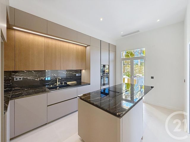 Maison à vendre - 9 pièces - 295 m2 - Nice - 06 - PROVENCE-ALPES-COTE-D-AZUR