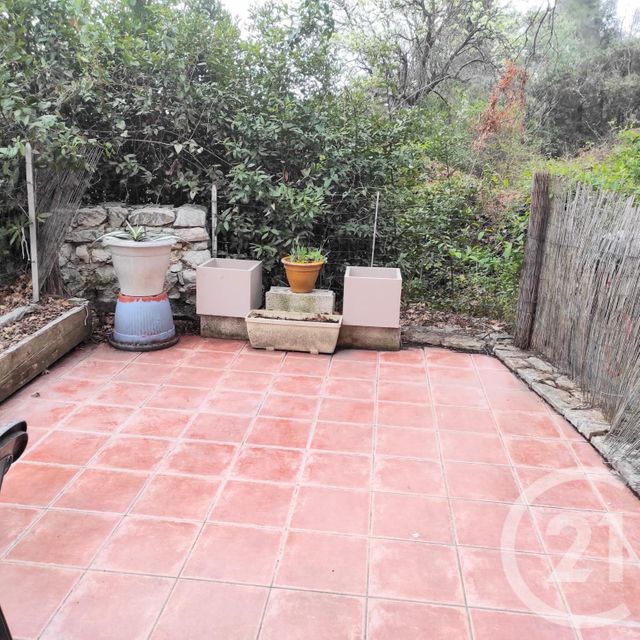 Appartement F2 &agrave; louer - 2 pi&egrave;ces - 31,11 m2 - Roquefort Les Pins - 06 - PROVENCE-ALPES-COTE-D-AZUR