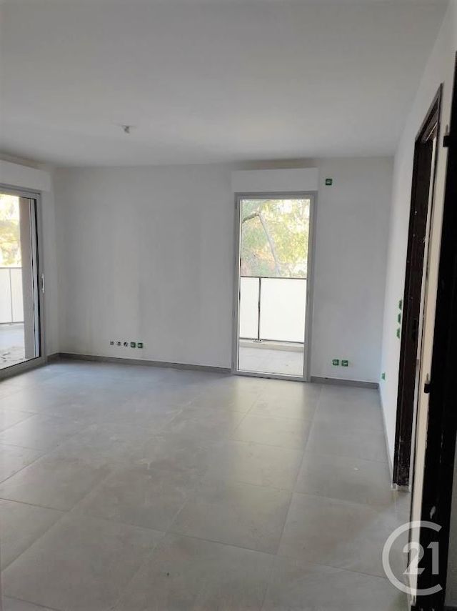 Appartement F2 &agrave; louer - 2 pi&egrave;ces - 41,63 m2 - Mougins - 06 - PROVENCE-ALPES-COTE-D-AZUR