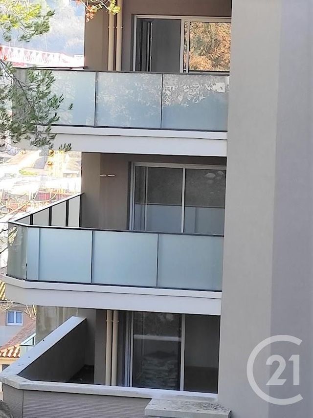 Appartement F2 &agrave; louer - 2 pi&egrave;ces - 41,63 m2 - Mougins - 06 - PROVENCE-ALPES-COTE-D-AZUR