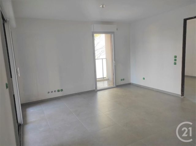 Appartement F2 &agrave; louer - 2 pi&egrave;ces - 41,63 m2 - Mougins - 06 - PROVENCE-ALPES-COTE-D-AZUR