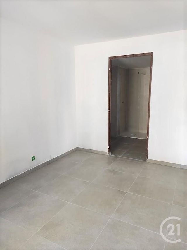 Appartement F2 &agrave; louer - 2 pi&egrave;ces - 41,63 m2 - Mougins - 06 - PROVENCE-ALPES-COTE-D-AZUR