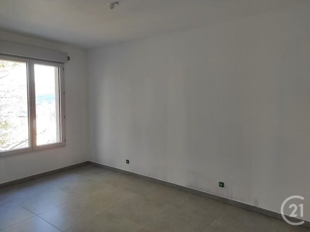 Appartement F2 &agrave; louer - 2 pi&egrave;ces - 41,63 m2 - Mougins - 06 - PROVENCE-ALPES-COTE-D-AZUR